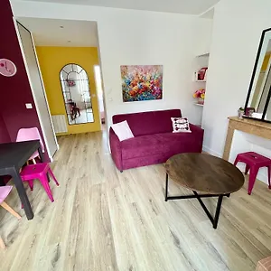 https://maison-des-fleurs-t2-superbes-10-min-de-st-et-soitec.hotels-rhonealpes.com